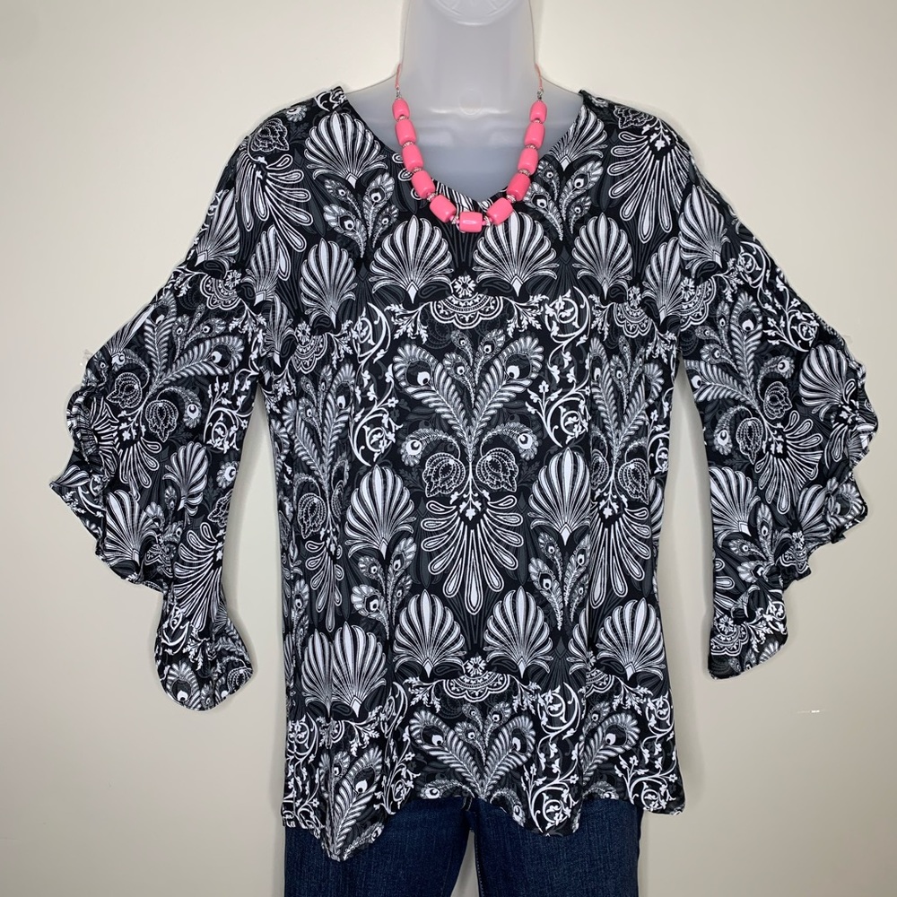 Cato Black & White Tunic Blouse Geometric Floral V-Neck 3/4 Ruffle Sleeve S Boho